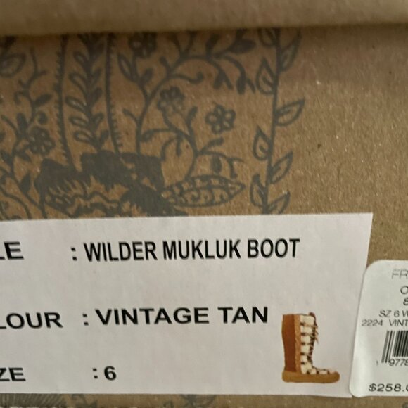 Free People Wilder Mukluk Genuine Shearling Boots Flatform NIB Retail $258 - Picture 10 of 10